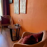 Curuna Pensiun-fruehstueckspension Hotel