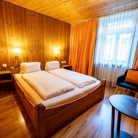 Curuna Hotel-garni 2* Scuol