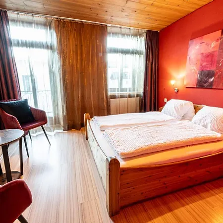 Curuna Hotel-garni Scuol
