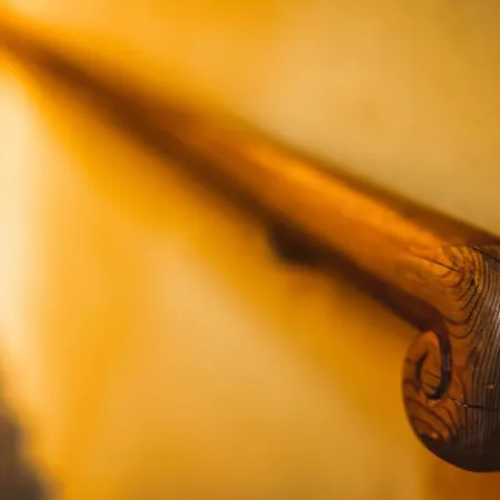 Curuna Pensiun-fruehstueckspension فندق سكول