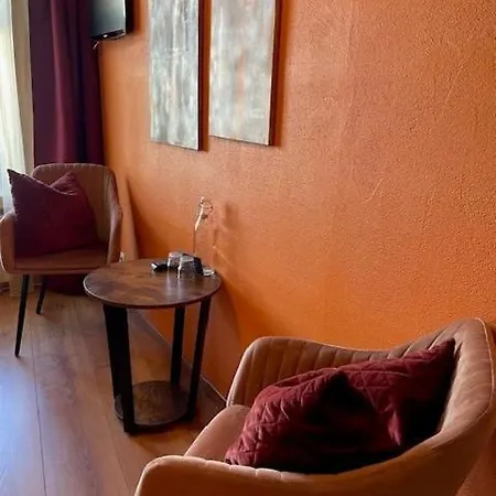 Curuna Hotel-garni Hotel