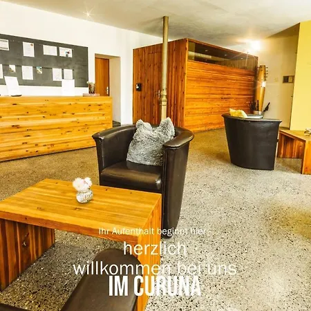 Curuna Pensiun-fruehstueckspension فندق