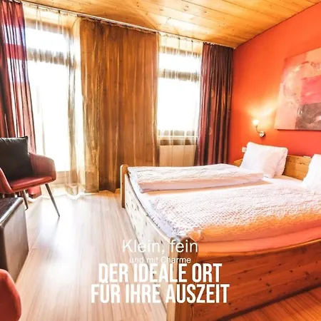 Curuna Hotel-garni Scuol