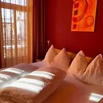 Curuna Pensiun-fruehstueckspension Hotel Scuol
