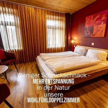 Curuna Pensiun-fruehstueckspension Hotel